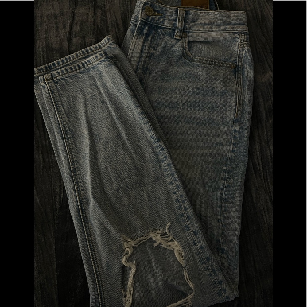 COPY - American Eagle Mid Rise Mom Jean